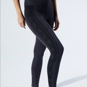 Avocado Zodiac Leggings!